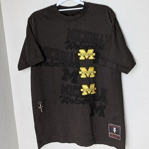 Cactus Jack Michigan Wolverines Seal T-Shirt Medium